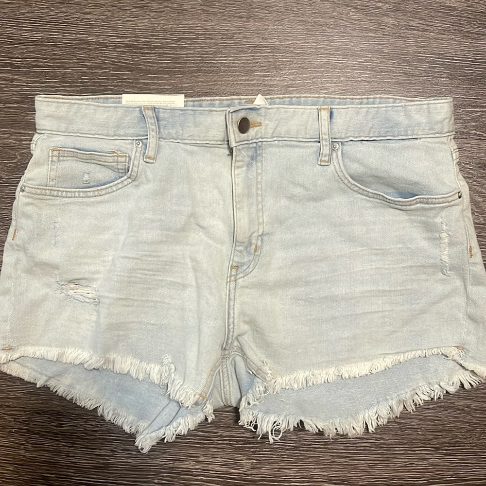 New H & M cut off jean shorts size 14